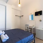 Blue Life Emporio (Santorini)