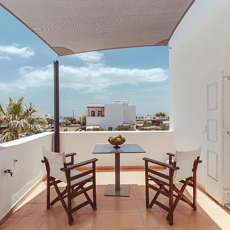 Blue Life 4* Emporio (Santorini)