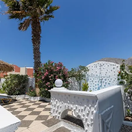 Blue Life Emporio (Santorini)