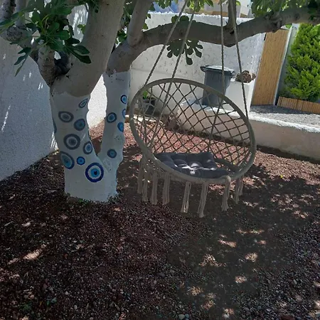 Blue Life Emporio (Santorini)