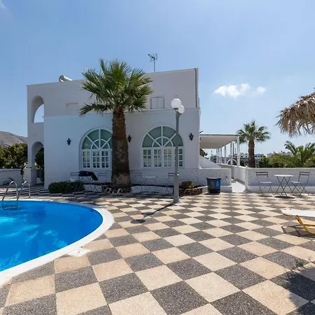 Blue Life 4* Emporio (Santorini)