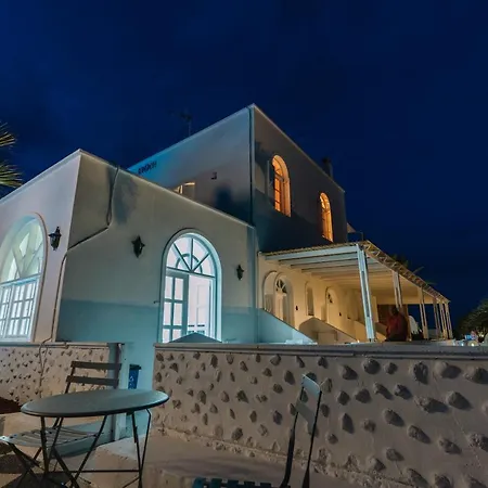 Blue Life 4* Emporio (Santorini)