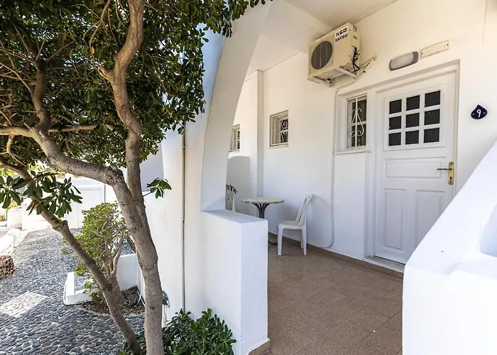 Blue Life 4* Emporio (Santorini)