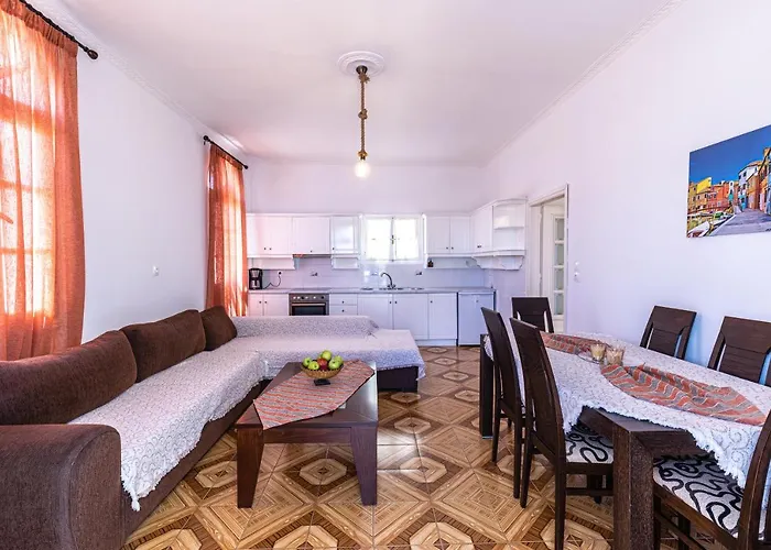 Blue Life Perivolos (Santorini)