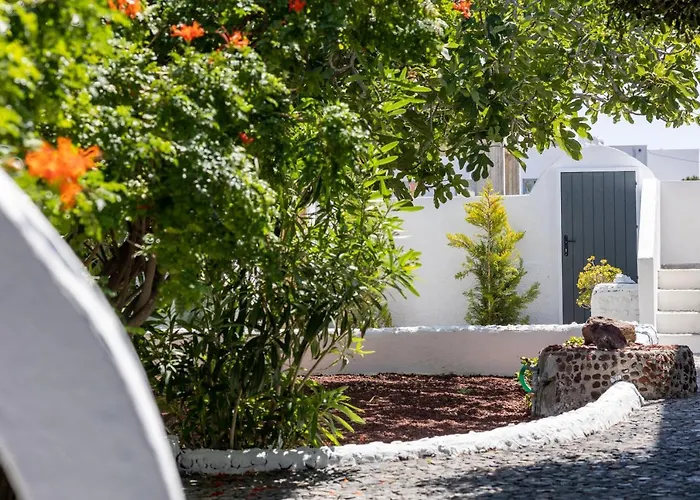 Blue Life 4* Emporio (Santorini)